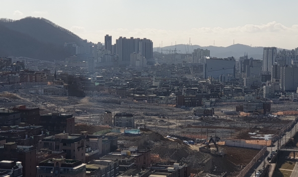 광명뉴타운 일대는 총 11개 구역에서 재개발 사업이 진행되고 있다. 사진은 철거가 진행 중인 광명 2구역 전경. 사진=최은서 기자