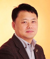 송영택 산업부장