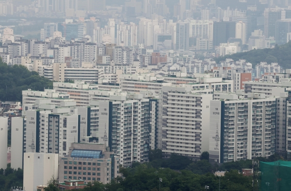 서울 남산에서 바라본 아파트의 모습. 사진=연합뉴스