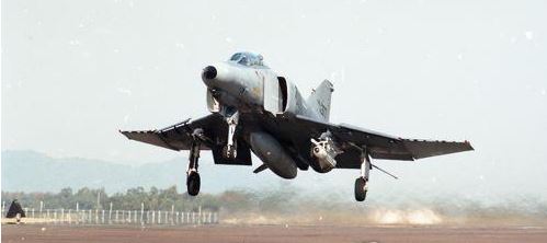 사고 전투기와 같은 기종인 F-4E 전투기. 사진=연합뉴스