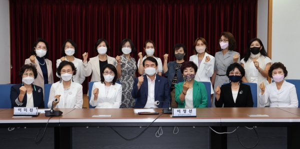 광주시교육청, 광주 여성경제인협회와 상생협력 간담회 개최.(사진제공=광주시교육청)