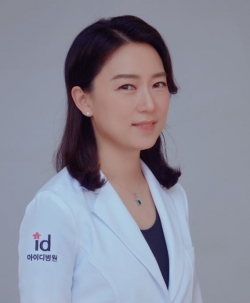 정지은 아이디병원 프로닥터(성형외과 전문의)<br>