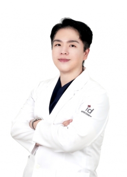 전재욱 아이디피부과 프로닥터<br>