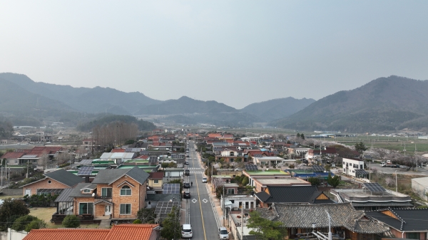 사진=신재생에너지 융복합사업을 추진한 군동면 문화마을