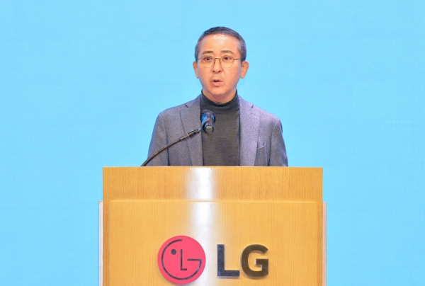 사진은 지난 24일 LG에너지솔루션 제3기 정기주주총회에서 권영수 부회장이 인사말을 하고 있는 모습. 사진=LG엔솔 제공