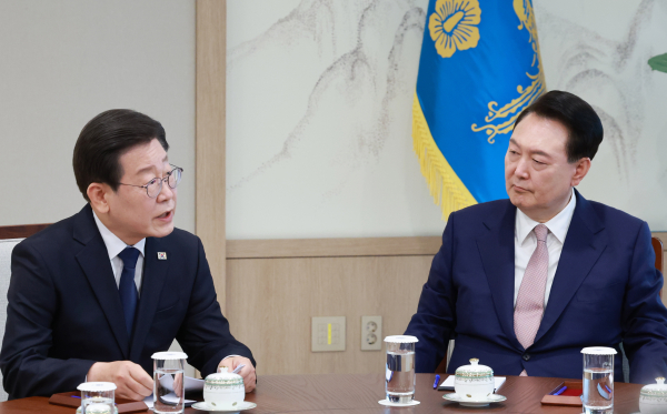 이재명 더불어민주당 대표가 29일 서울 용산 대통령실 집무실에서 열린 윤석열 대통령과의 영수회담에서 발언하고 있다. 사진=연합뉴스