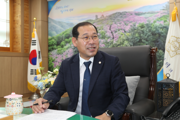 장흥군의회 제9대 김재승의장 “군민중심의 의정활동으로 신뢰받는 의회 만들 터” - 매일일보
