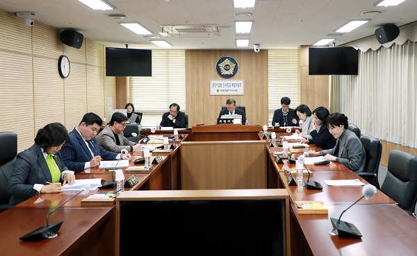 세종시의회 공공시설물 인수점검 특별위원회 회의 개최 - 매일일보