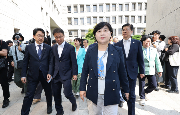 [미리보는 국감 2026] <b>공소청</b>·인사검증부터 호르무즈·사관학교까지…...