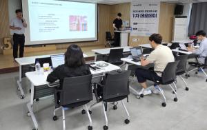 중장년 창업자 10명 중 9명, 창업지원 못 받아...서울시 통합지원체계 본... - 뉴스 썸네일 이미지