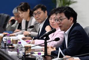 임기 반환점 돈 국정기획위, 李정부 밑그림 어디까지