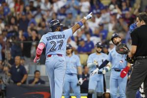 MLB <b>월드시리즈</b> 4차전서 토론토 승… <b>시리즈</b> 2승 2패