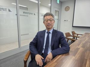 [MI포커스] "中企는 왜 늘 혼자 해결하나"...이한동 피플 대표, 세무·노... - 뉴스 썸네일 이미지