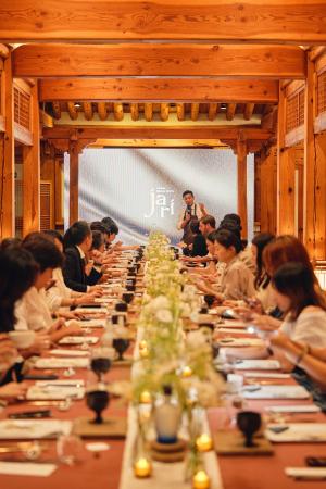 소주 성공 넘어 증류주 시대... 'K-주류' 수출 전략 바뀐다 - 뉴스 썸네일 이미지