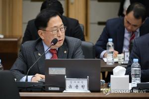 <b>군무원</b> 10명 중 2명만 군 숙소 입주…유용원, 복지기본법 발의
